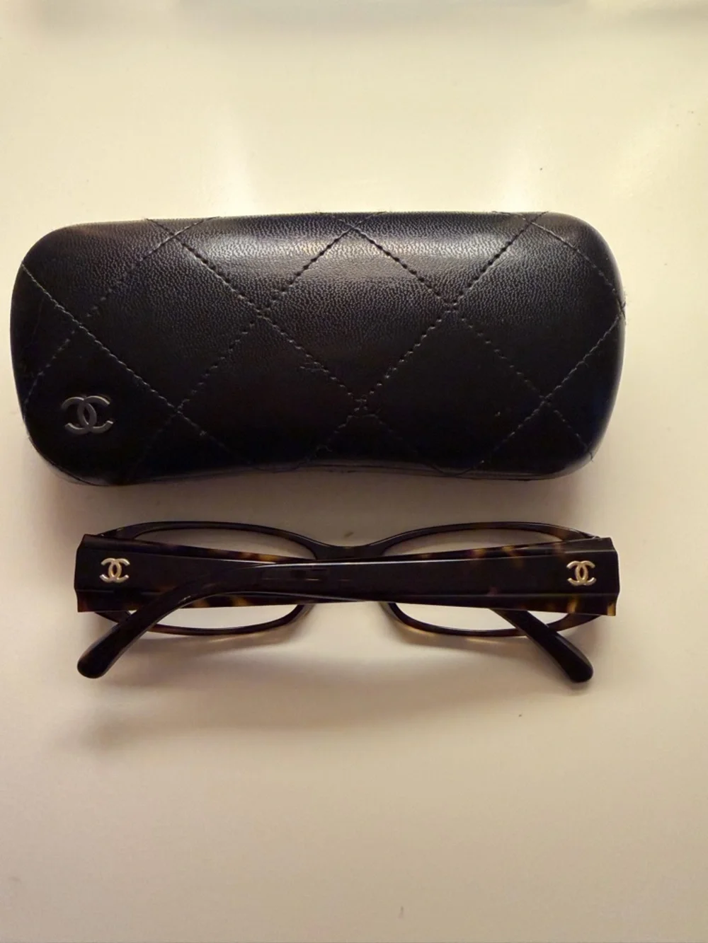 Chanel Tortoiseshell Frames with Black Quilted Case - Picture 2 of 4